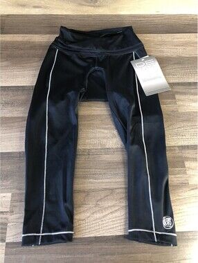 De Soto Femme Carrera Tri Capri w/ Half Fold Waist Band Women’s XS Silver Piping